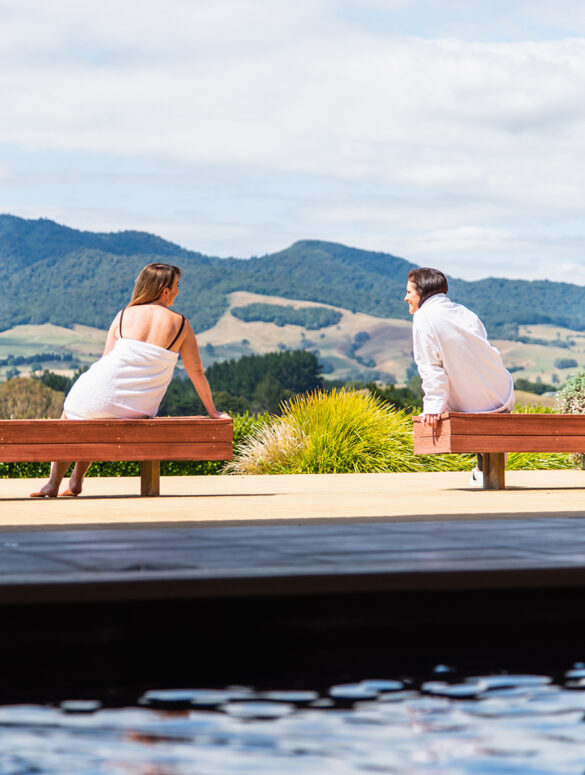 Resolution Retreats, Pool & Sanctuary Mountain