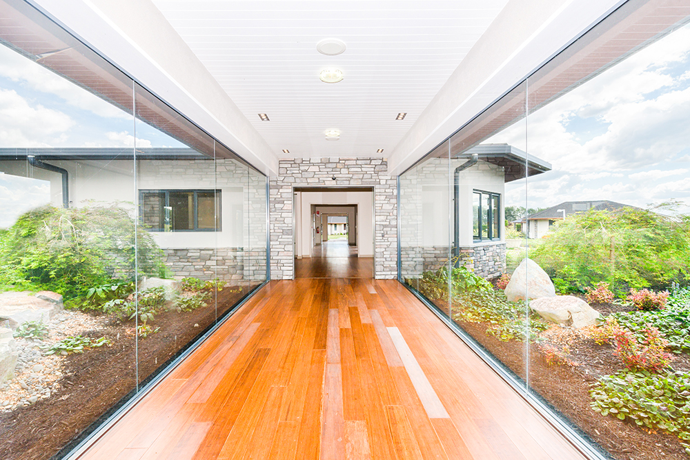Inside Resolution Retreats