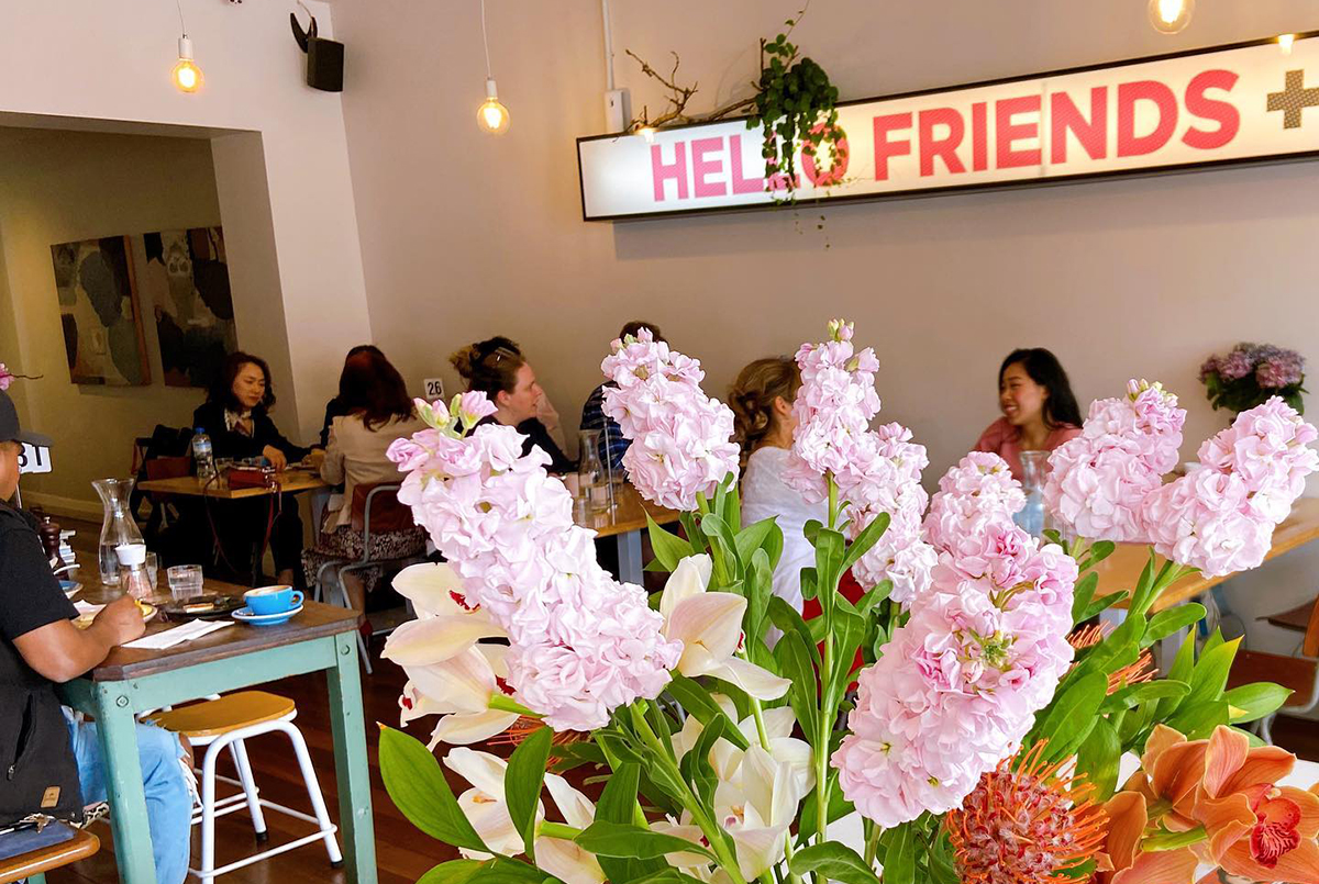 kid friendly cafe - hello friends