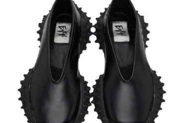 slip on sneakers