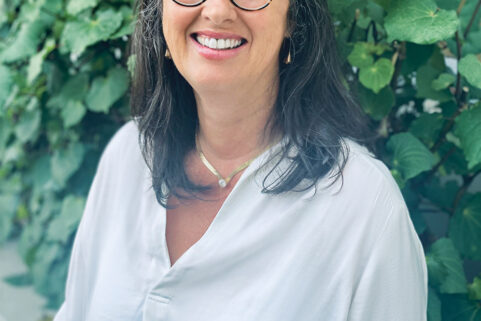 natural medicine - robyn currthers